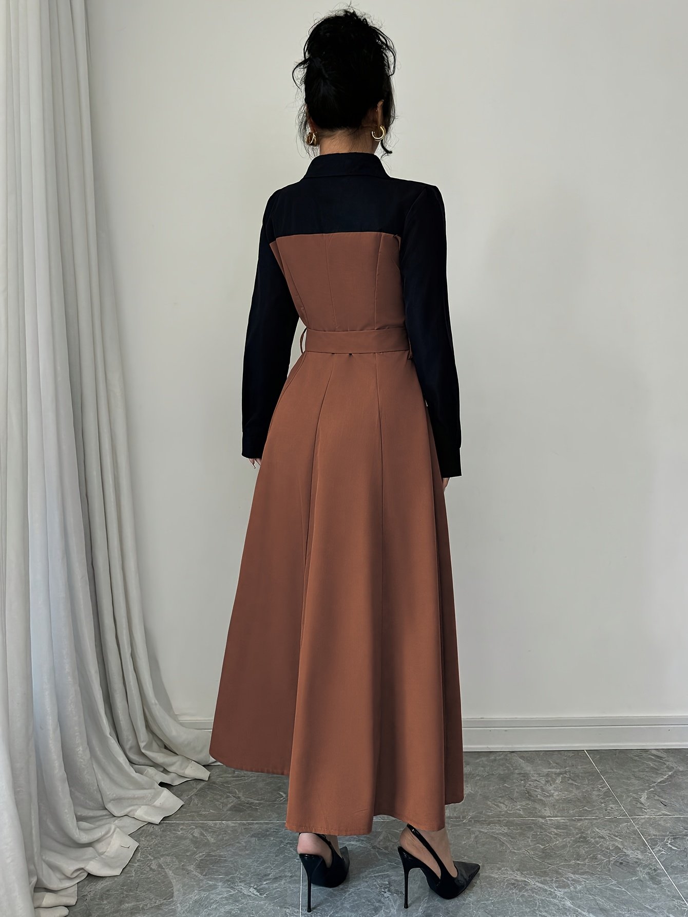 Elegant And Versatile Long-Sleeve V-Neck Color-Blocked Dress with a Belted Waist, Perfect for Commuting - Image 8